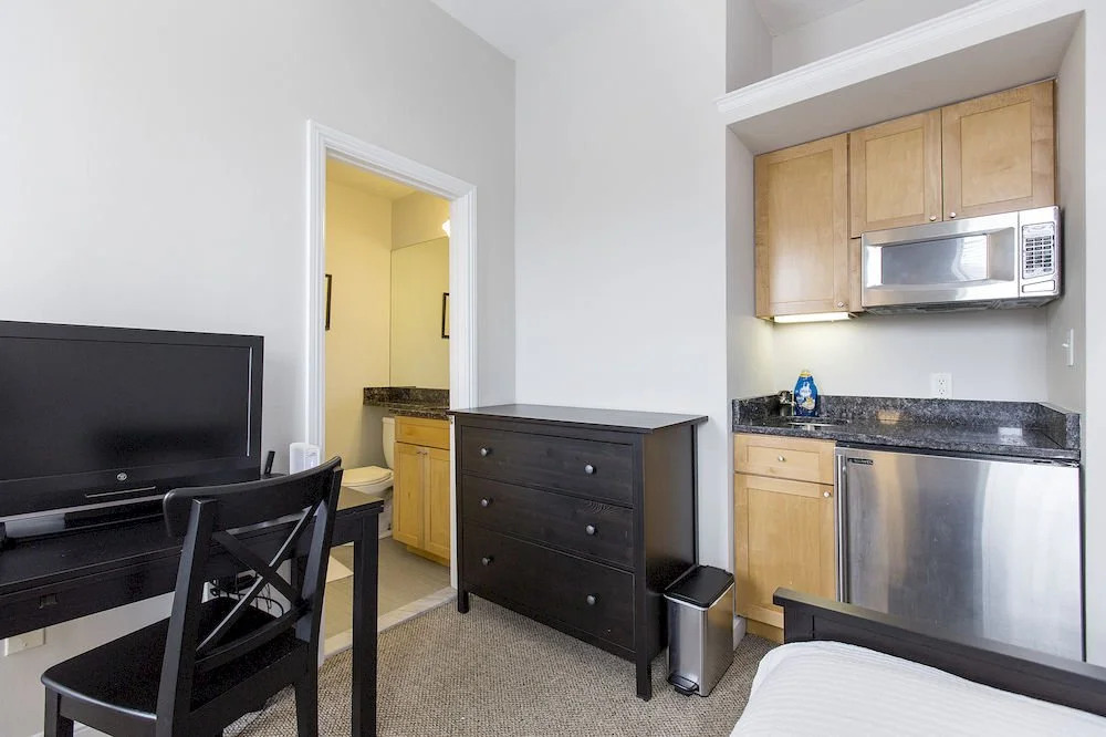 Concord Square Suites