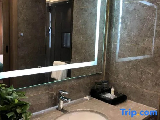 Longxiang International Hotel（Wanda Plaza Branch）
