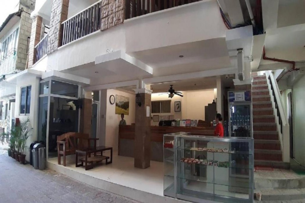 Erikos House