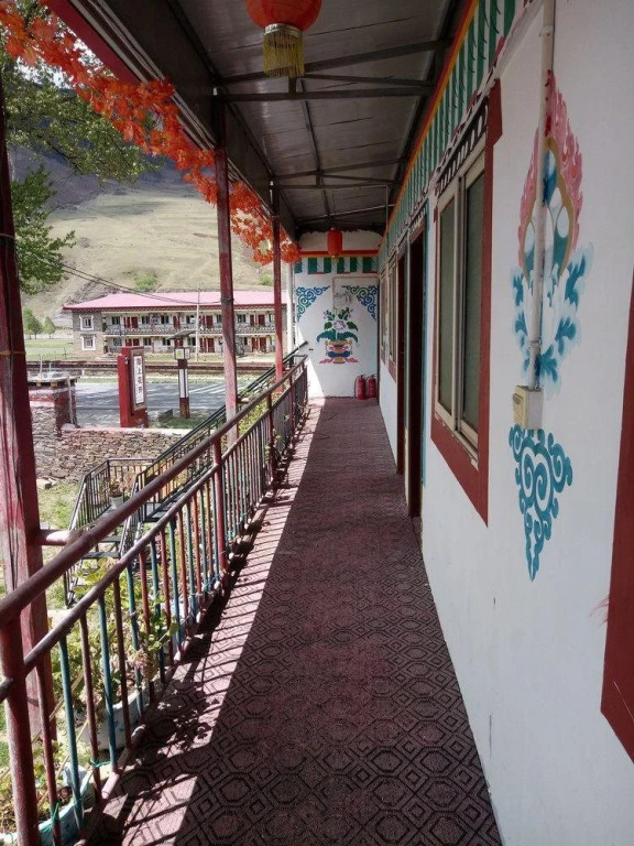 Zhi Shang Hua Ka Holiday Hotel