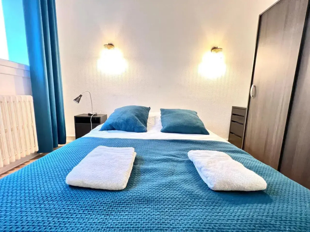 Stay house to Poitiers