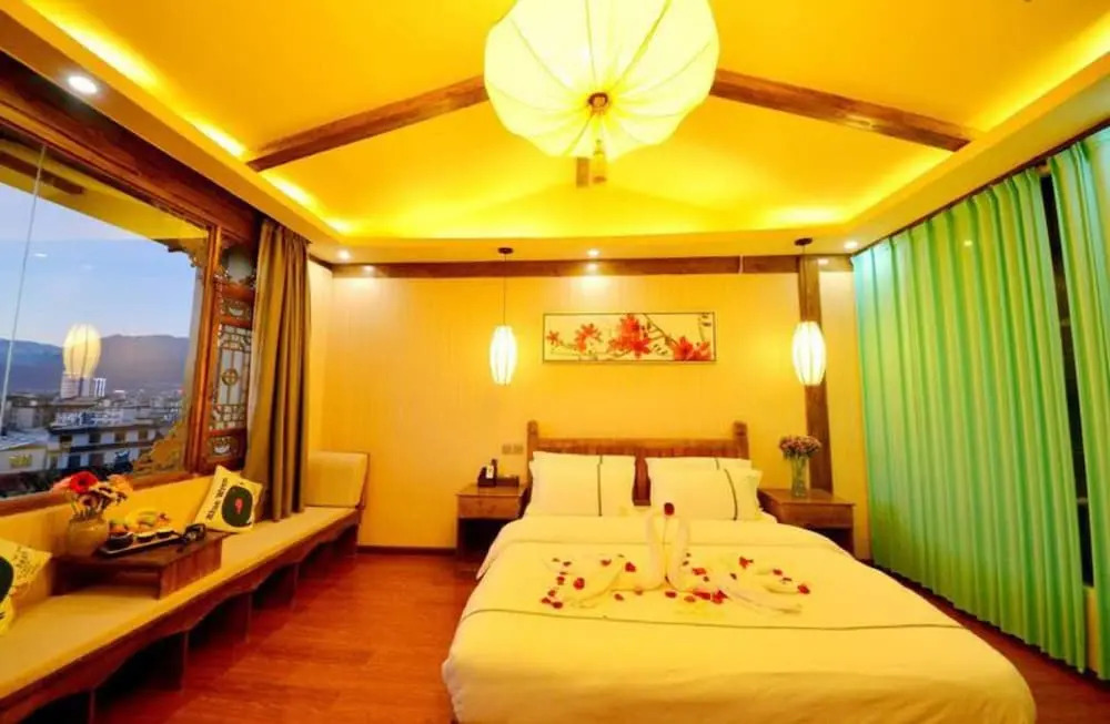 鳳祥客栈 云栖别院 Fengxiang Snow Mountain-view Inn Inn