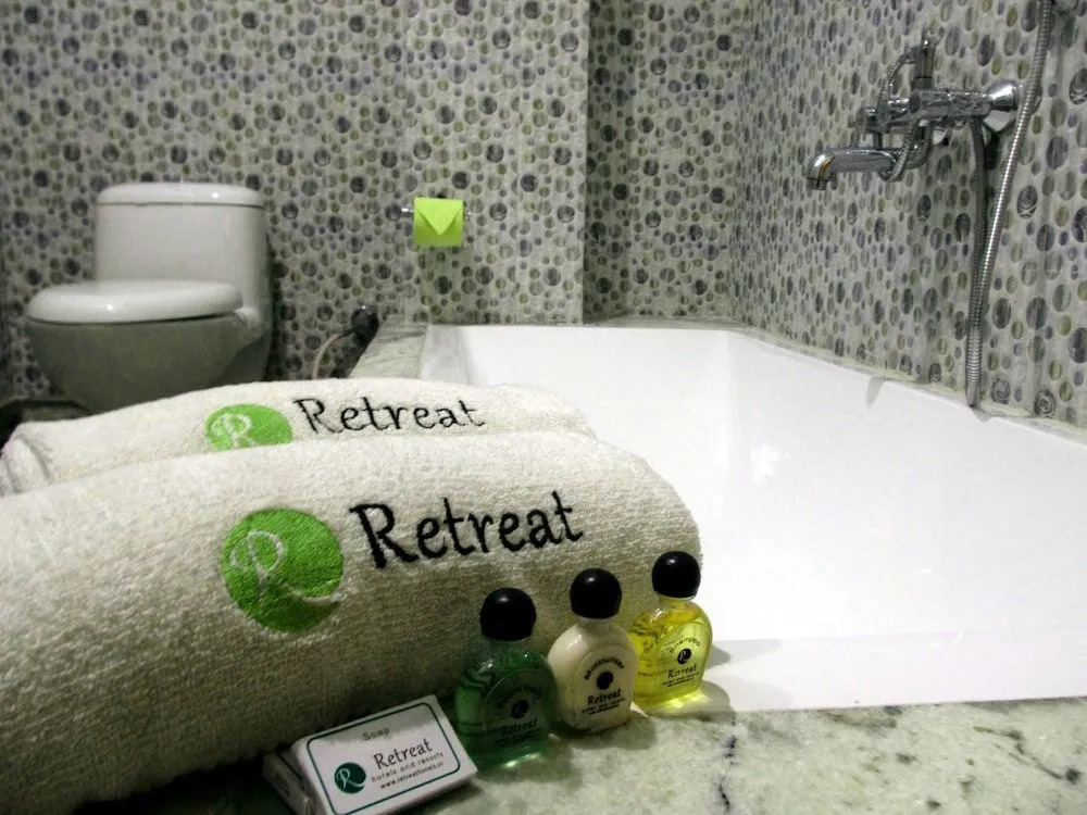 Retreat Hotel & Spa