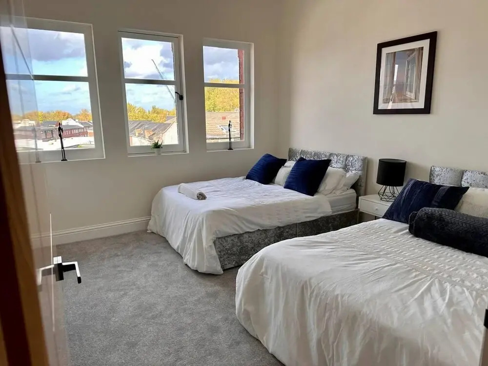 Luxury 3 Bedroom Modern Penthouse- Birmingham City