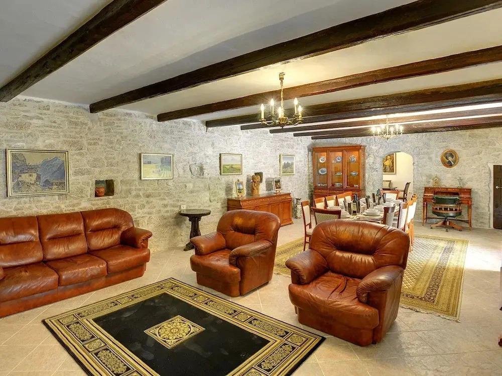 Holiday Home in Rojnici With Private Pool