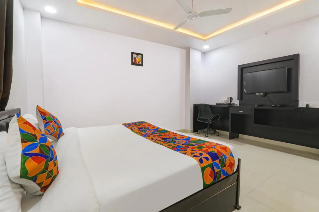 Fabhotel Ananda Inn