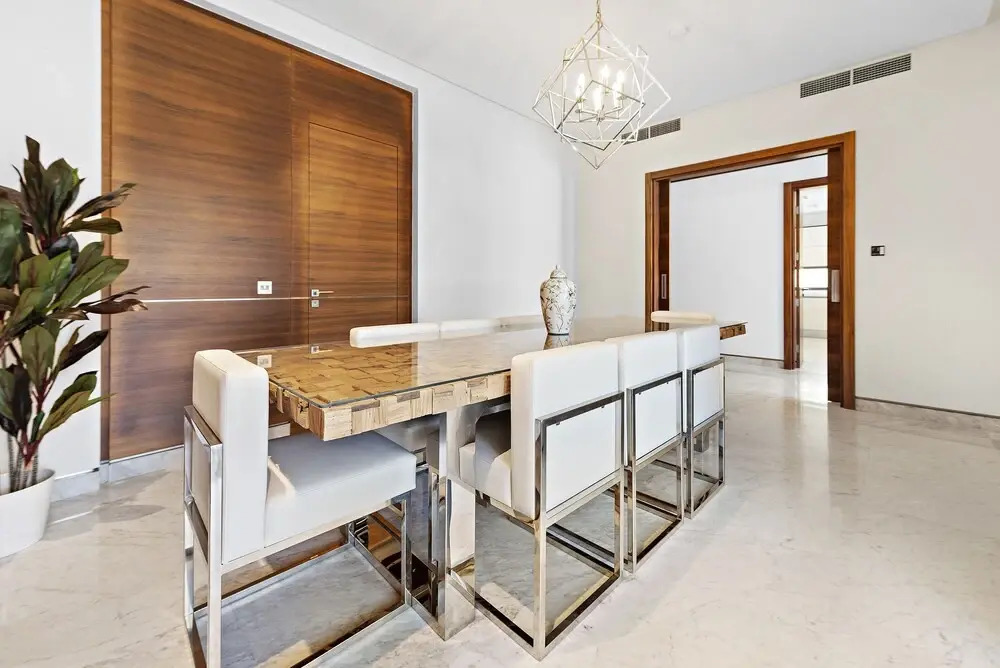 WelHome - Luxe Villa With Private Pool Near The Beach