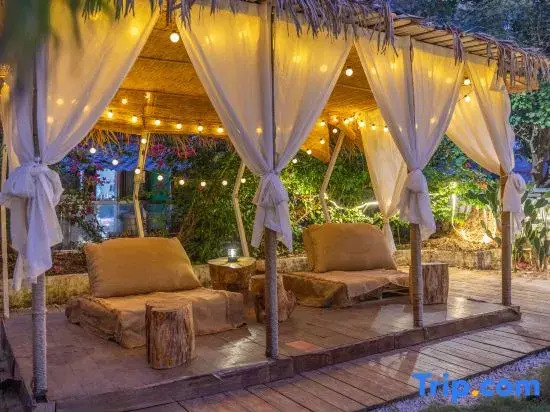 Weizhou Island Xizi Lane Homestay