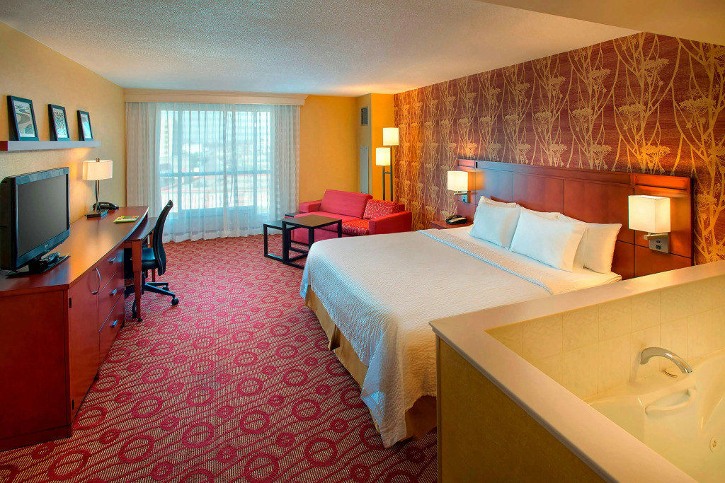 Courtyard by Marriott Niagara Falls