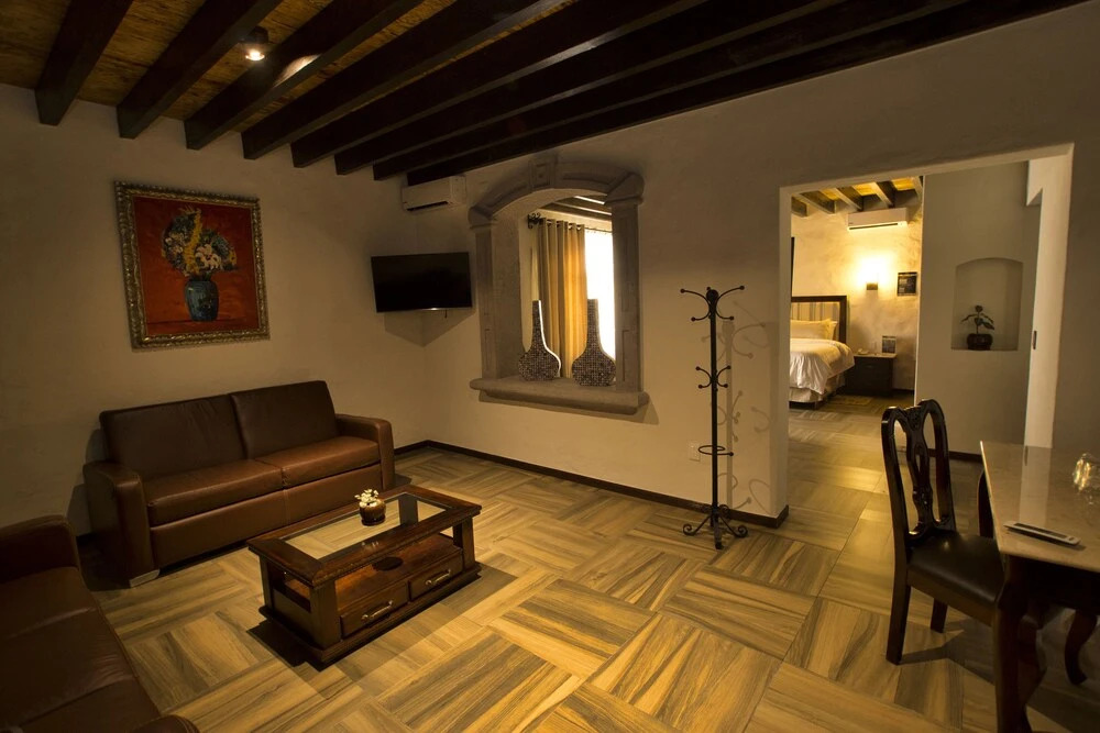 La Casa De Los Dos Leones