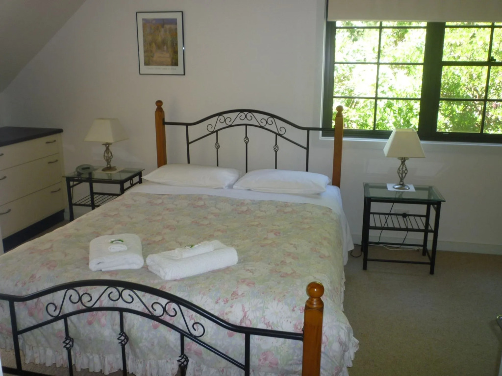 Whispering Pines Cottages