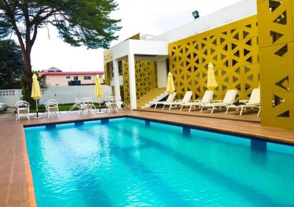 The Cabin Hotel