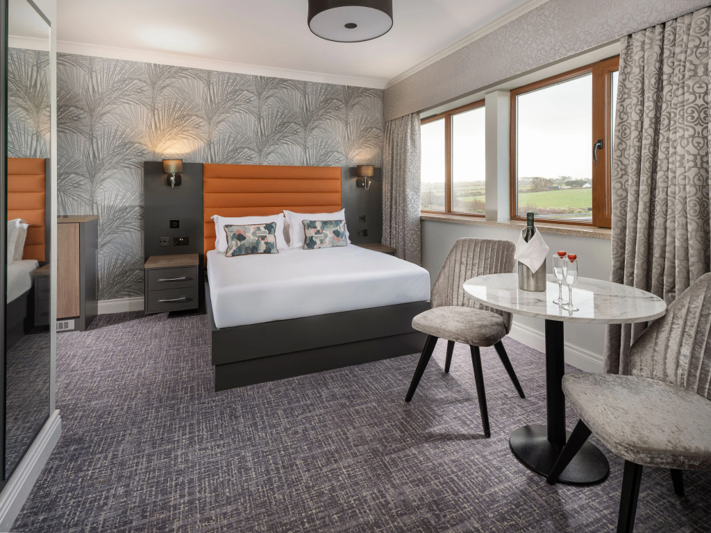 Diamond Coast Hotel