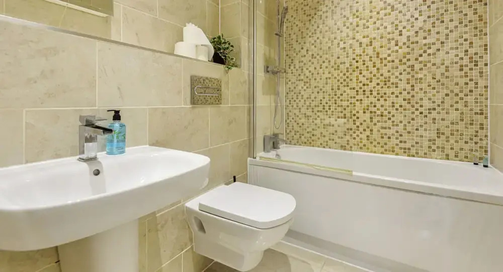 Ragan Court Apartments in Aldershot