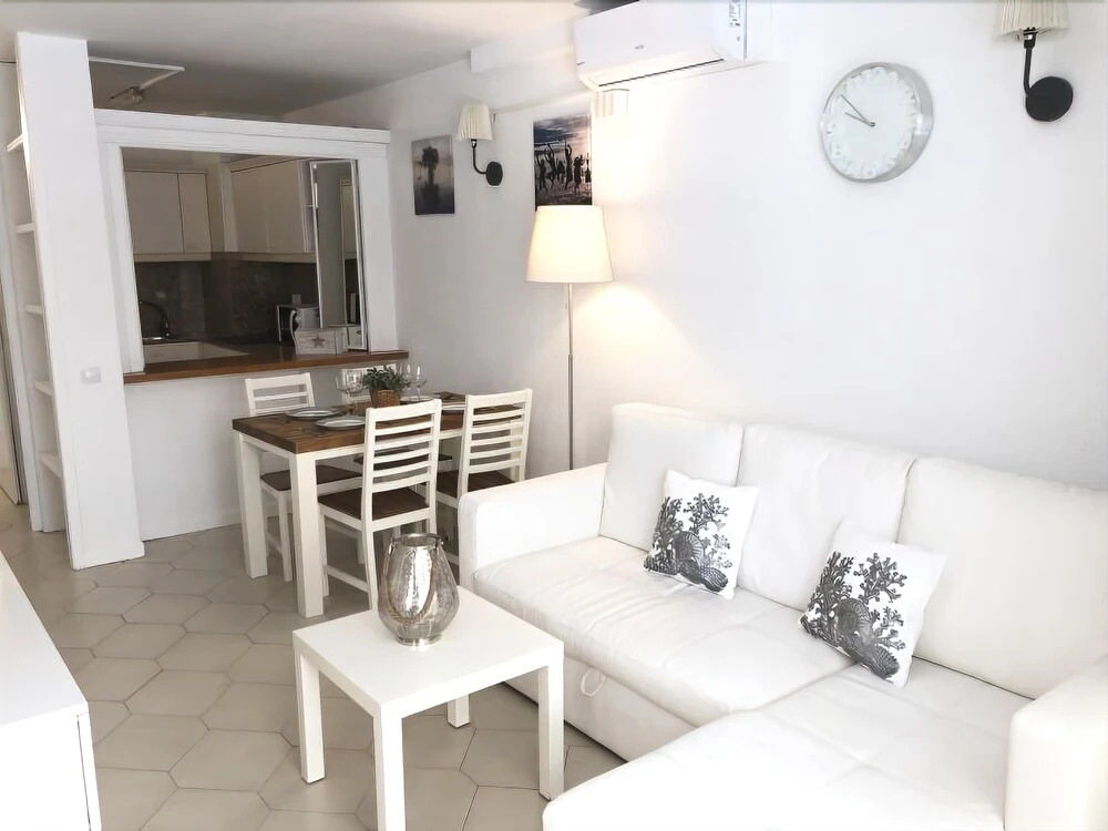 T&H Novelty 113 Family Apartment Salou