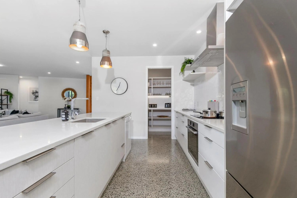 Stylish Villa Escape - Matakana Holiday Home