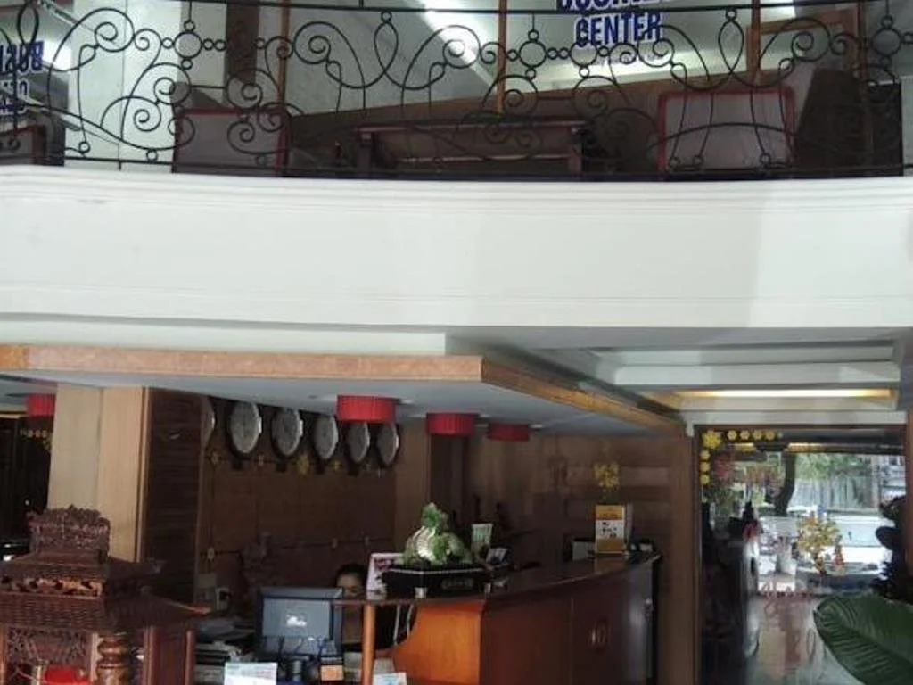 Phuong Dong Hotel