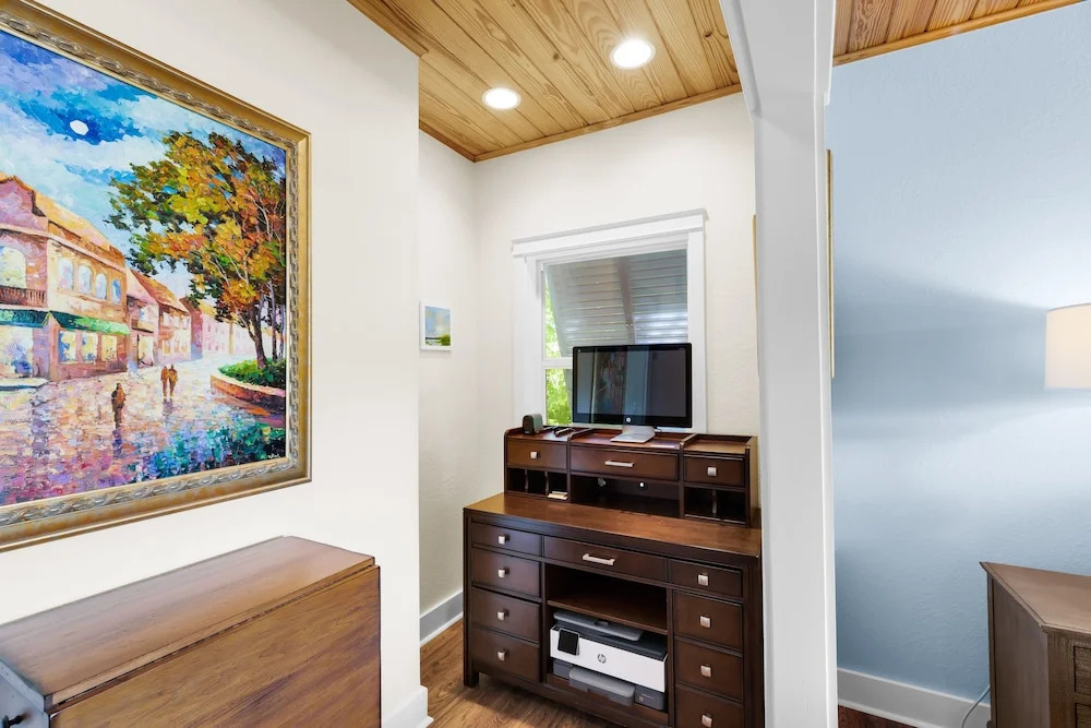 Beautiful Home Located In Venetian Shores Neighborhood 2 Bedroom Home by RedAwning