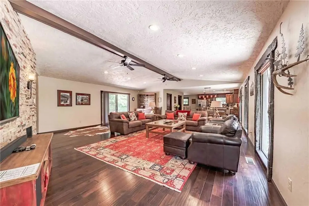 Ruidoso Respite - Six Bedroom Cabin with Hot Tub