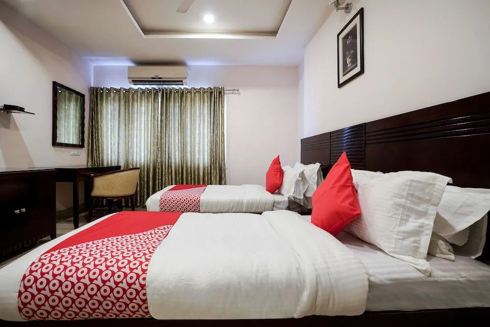 OYO Flagship 18828 Swagath Residency Kondapur