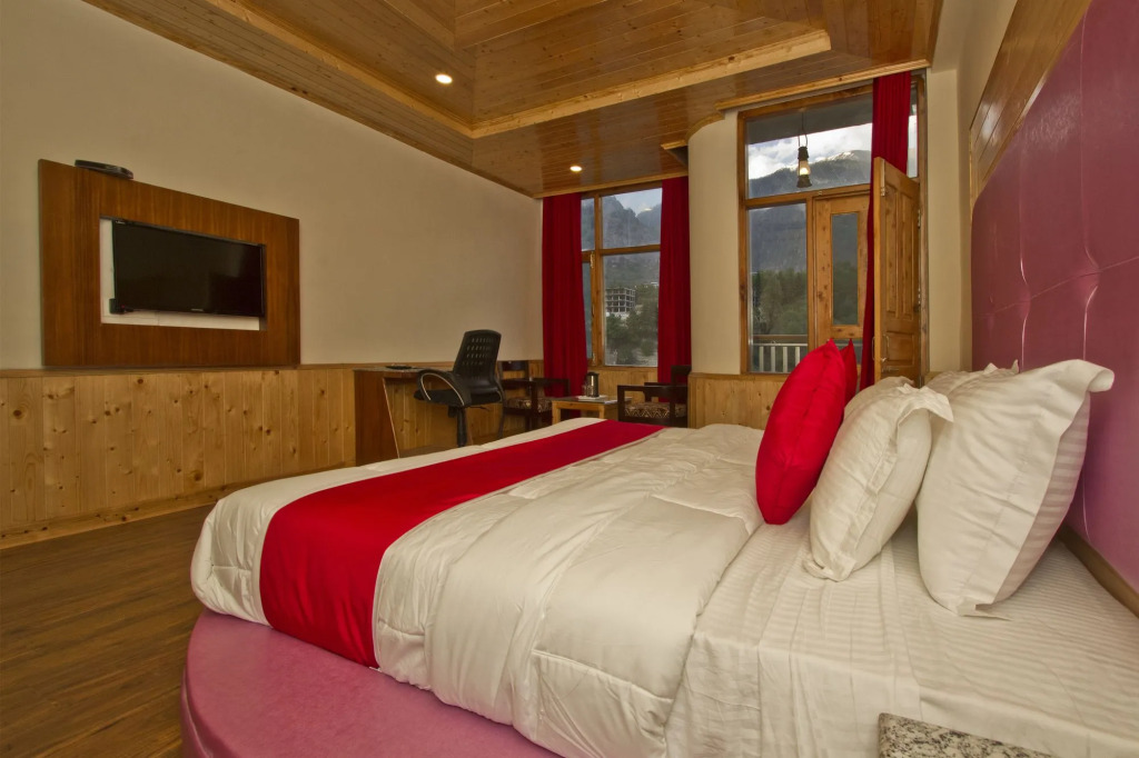 Sarthak Regency,Rangri, Manali,HP,Just 1 kms from Volvo parking
