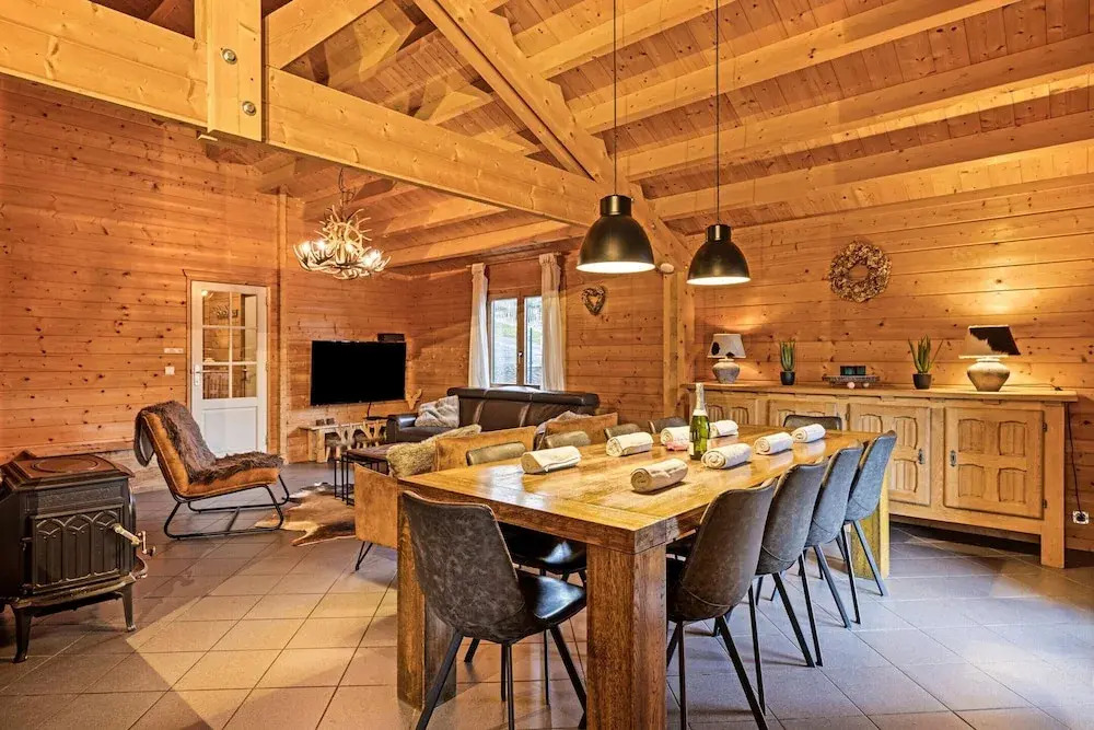 Elegant Chalet in Manhay With Sauna