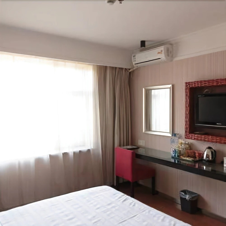 Yidu Business Hotel