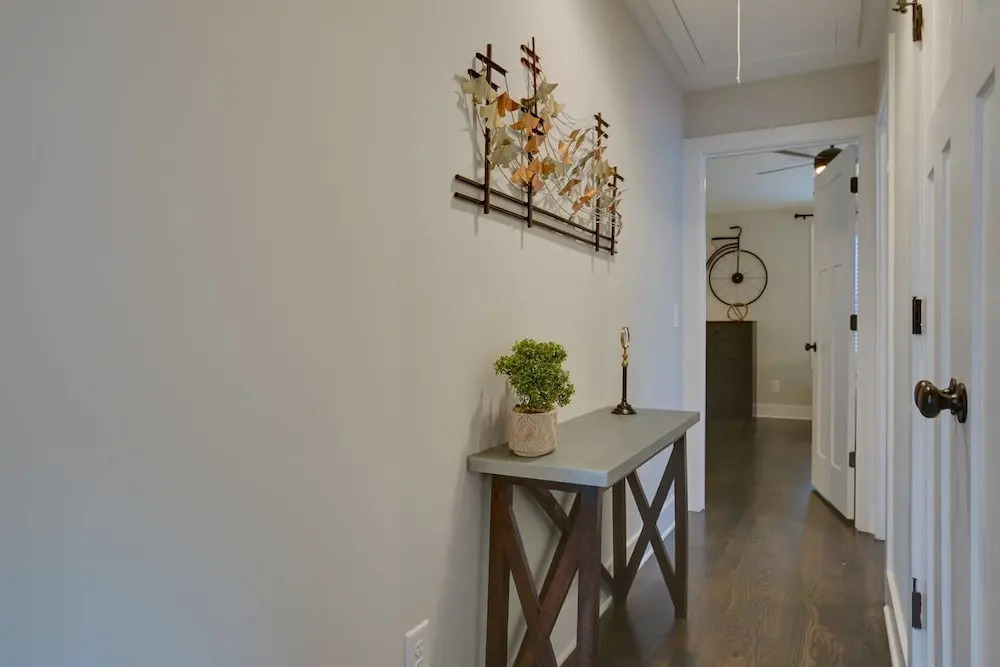 Industrial 3br/2.5ba Home Mins to DT by Domio