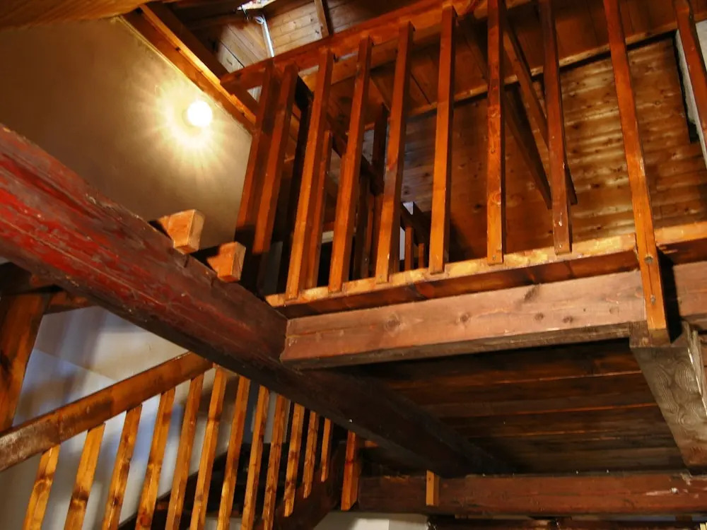 Authentic Log Cabin With Fireplace Only 300M To The Ski Slope Unobstructed View