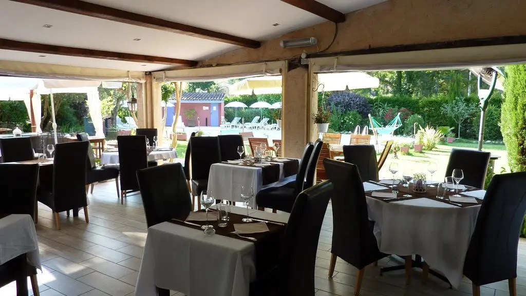 Logis Hôtels La Bastide des Golfs