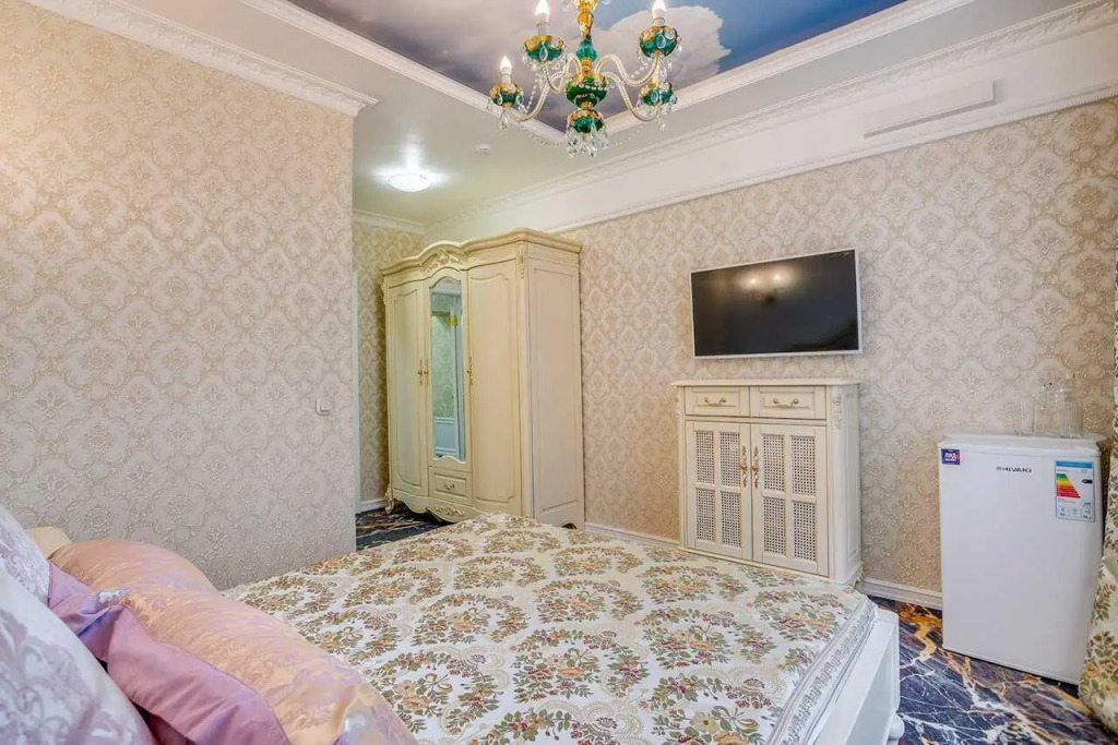 Golden Apartments