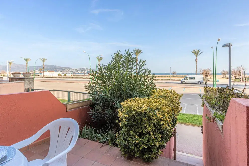 Apartment in Empuriabrava Near the Beach