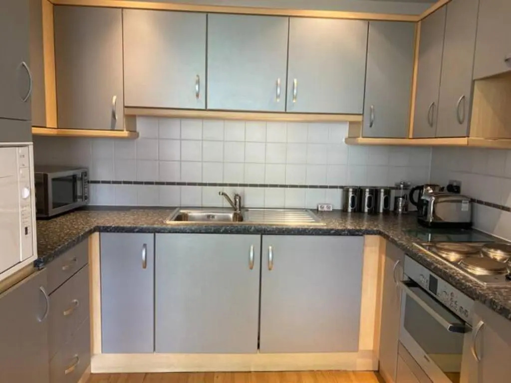 2 bed 2 baths in a central location ☆☆☆☆☆