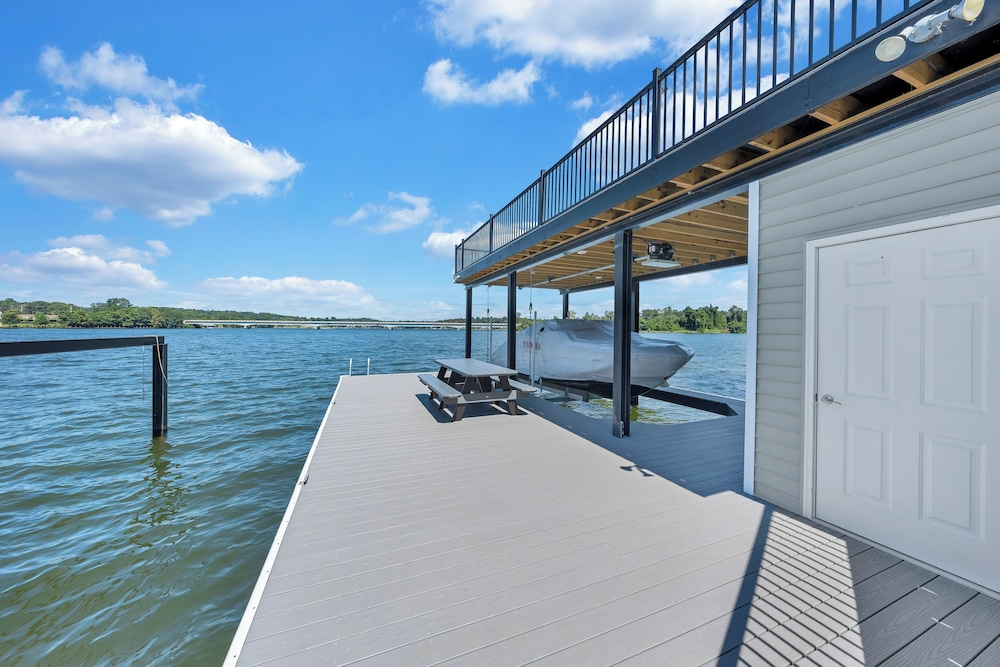 Pine Knob Point - Lakehouse w/ Private Dock