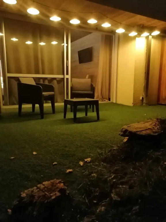 LAPAUSEDEGOUT piscine chambres climatisées terrasse table dhôtes