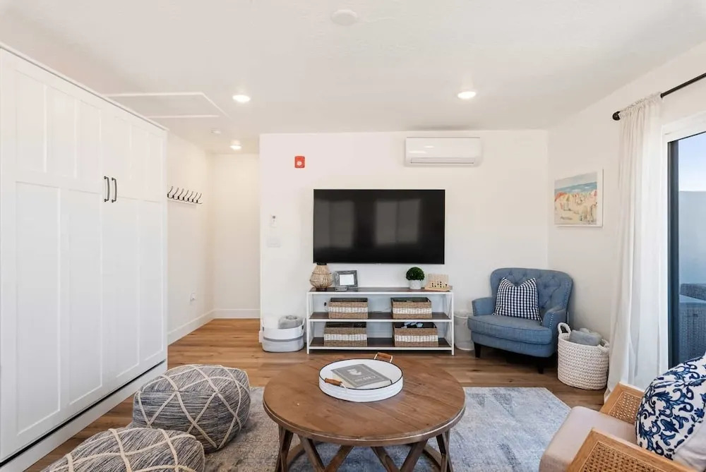 Anchor Oasis #87 by RedAwning