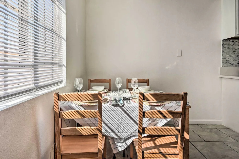 Whittier Duplex Unit Near Beaches & Hiking!