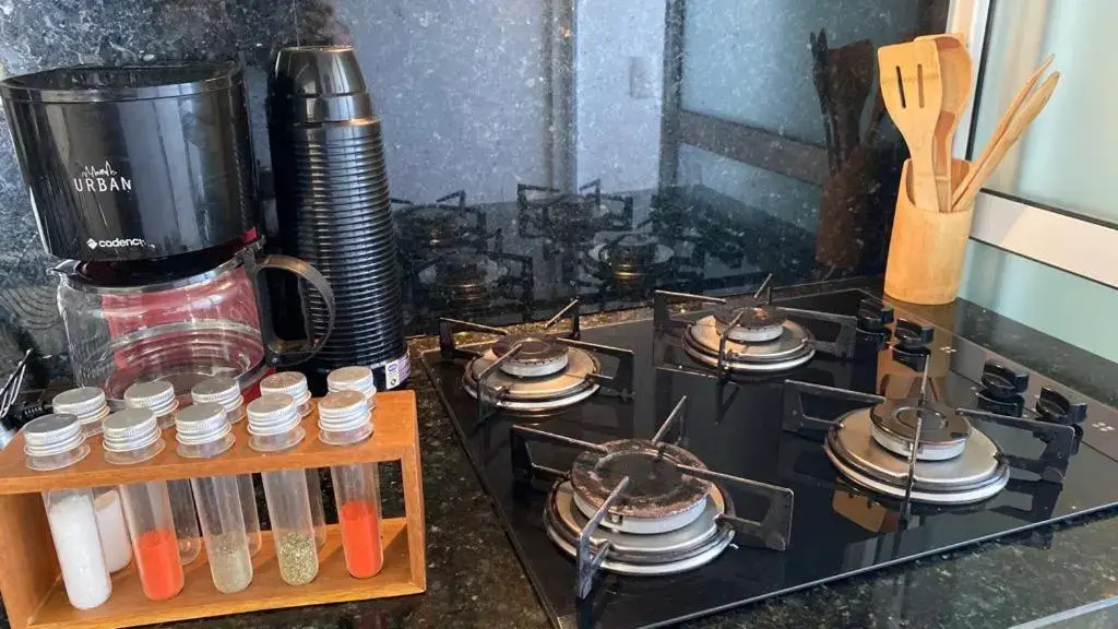 Beto Carrero, 3 quartos, 2 vagas, Home Club Completo, Wi-fi, Smart TVs, Piscina, na quadra do mar