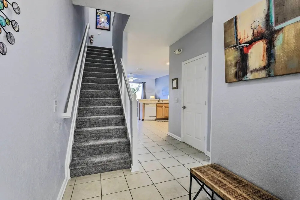 4 Mi to Disney World: Kissimmee Resort Retreat!