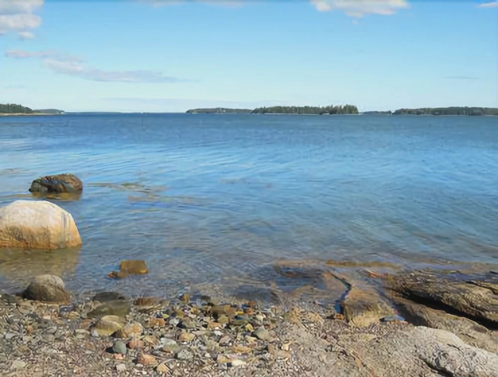 Oak Point Cottage - Three Bedroom Home
