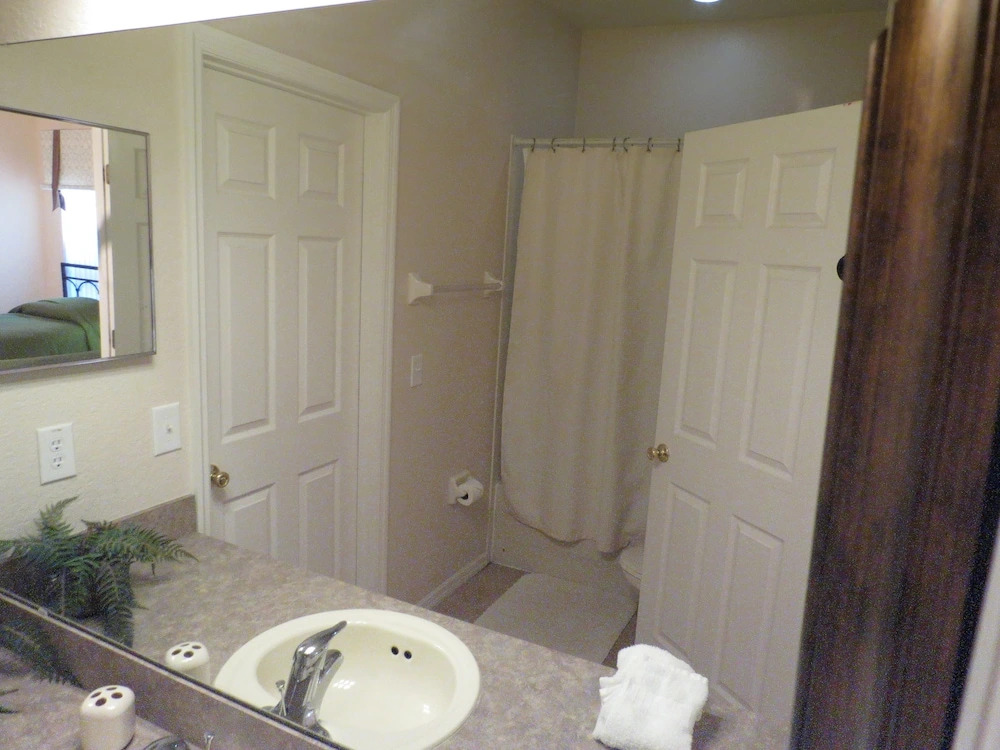 Kissimmee Maingate Area Pool Homes by SVV