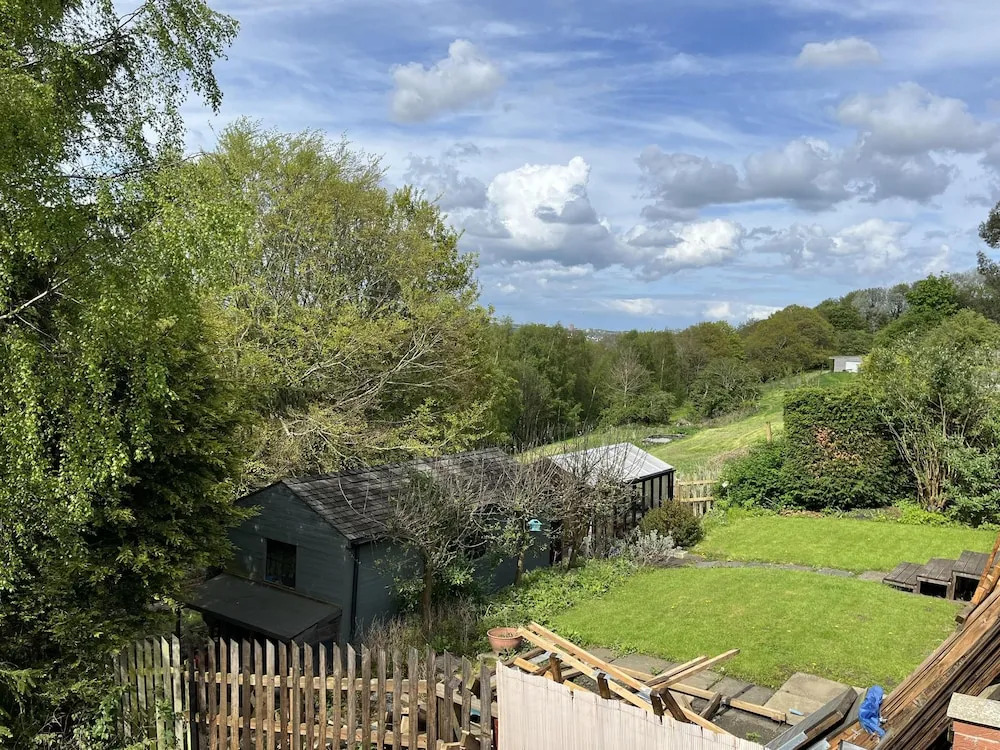 Blaydonburn - Sleeps 6 - Parking - Garden