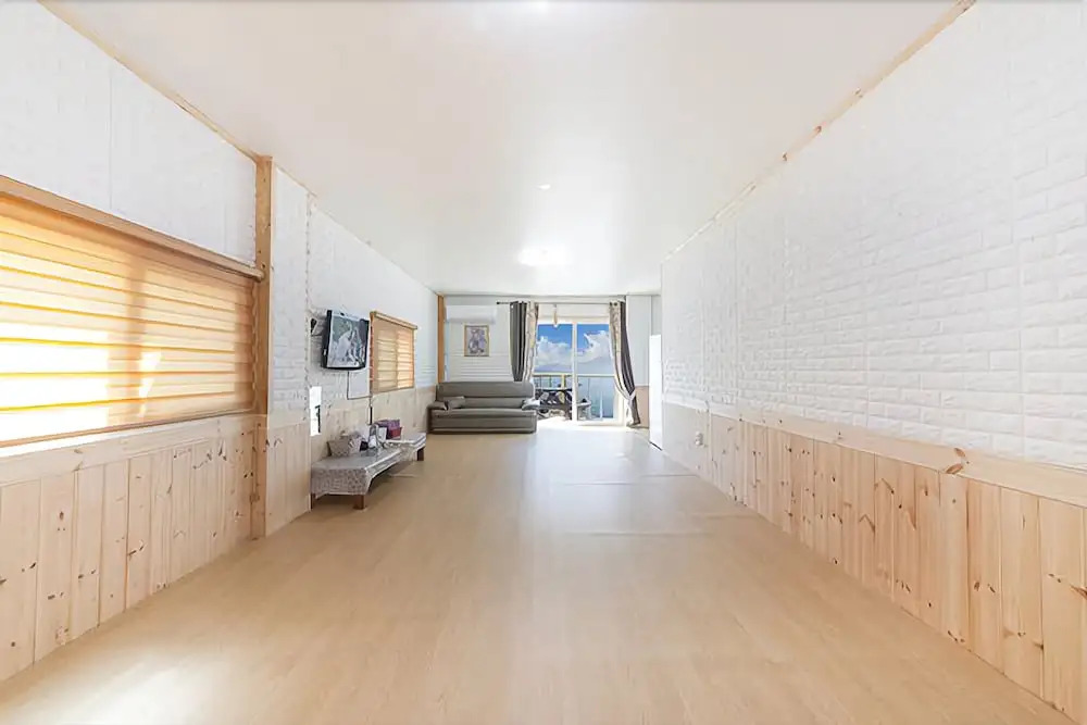Geoje Beach Love Pension