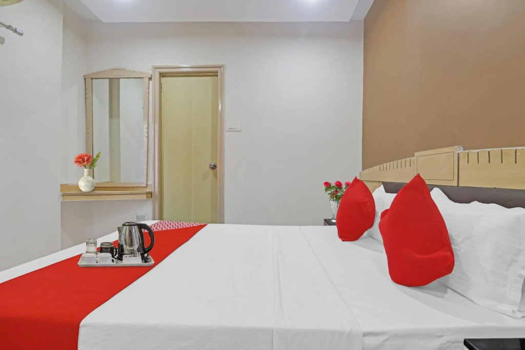 OYO 88286 Hotel Padmini