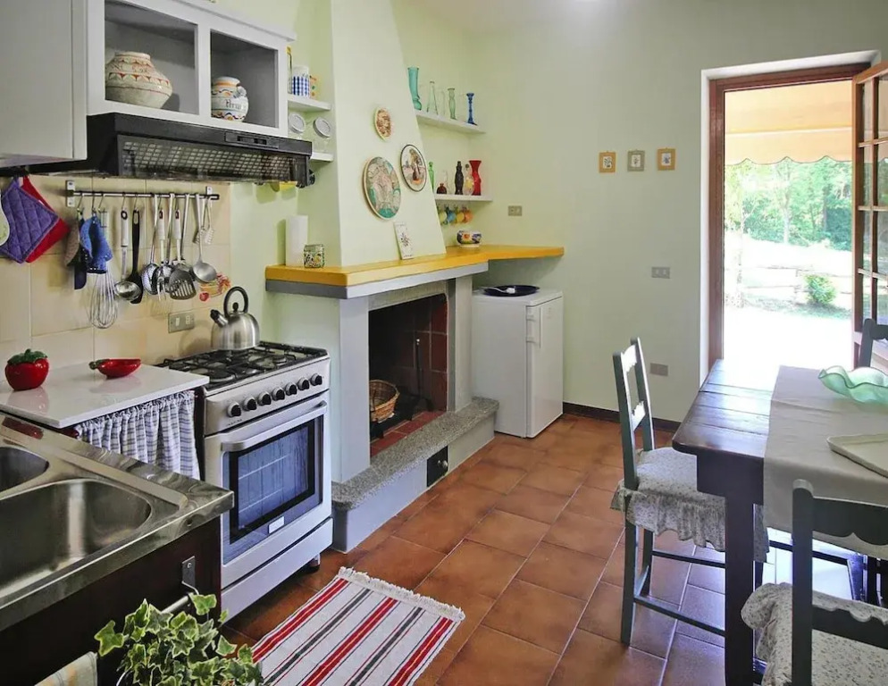 Holiday Home in Camaiore with Mountain Views