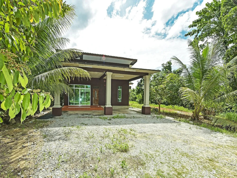OYO Home 90607 Casaria Besut