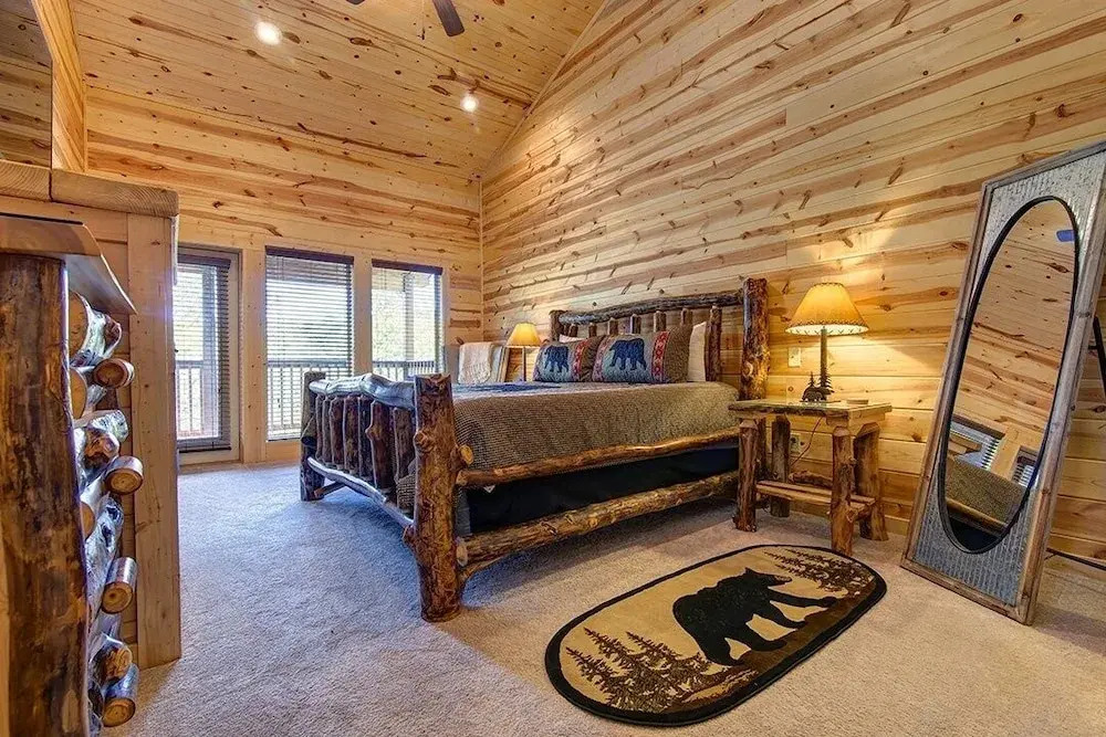 Frosty Bear 1338 - 4 Br Cabin
