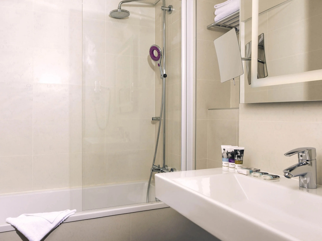 Mercure Paris Montparnasse Raspail