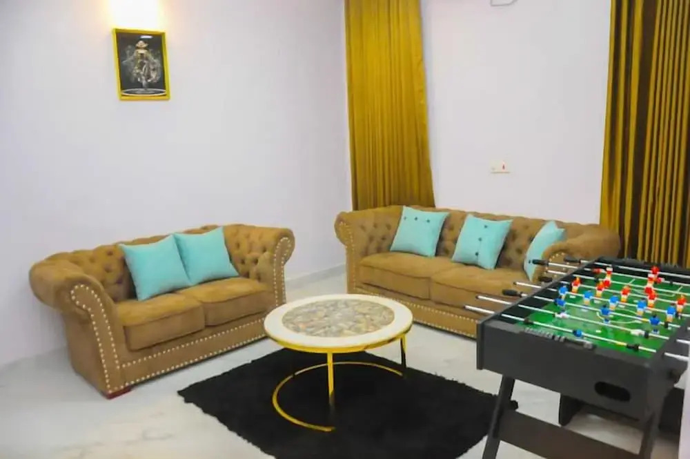 V City Lodge Hotel and Suites