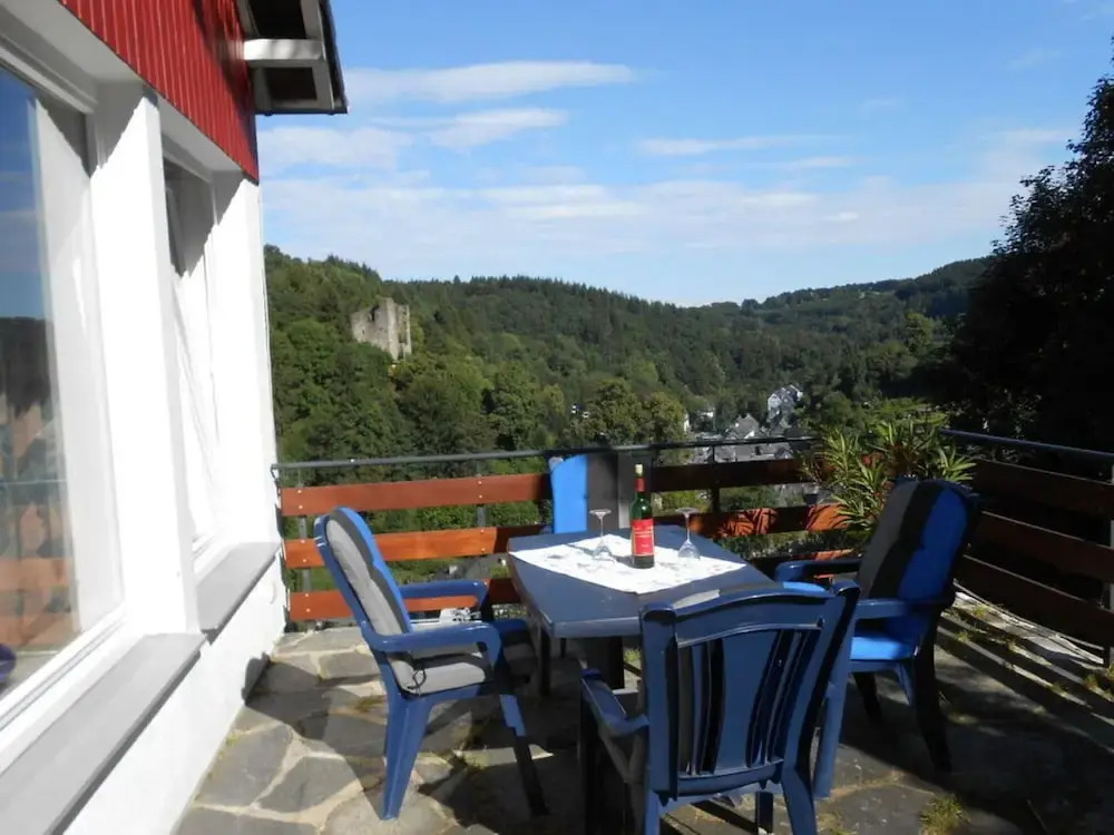 Holiday Apartment Dream View 2